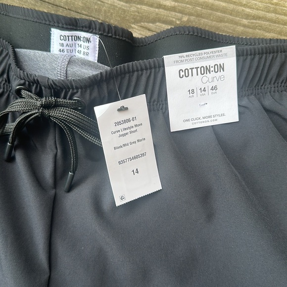 Cotton:On Curve Lifestyle Move Jogger Shorts - Picture 3 of 6